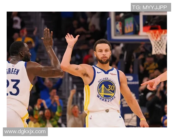 2017年NBA季后赛小牛勇士对决回顾与精彩瞬间分析