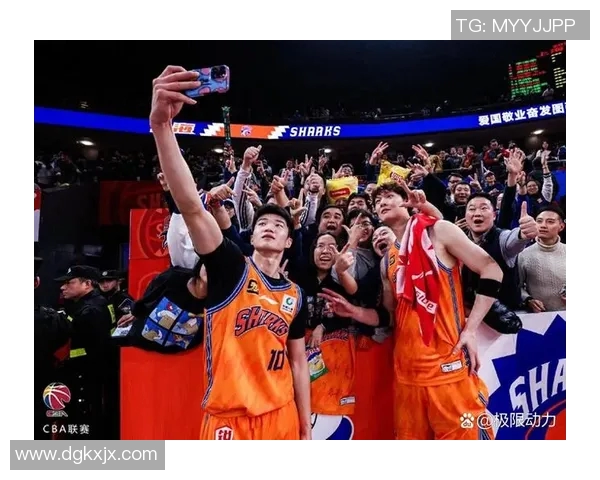 上海与深圳CBA精彩对决录像回放分析及赛后点评分享